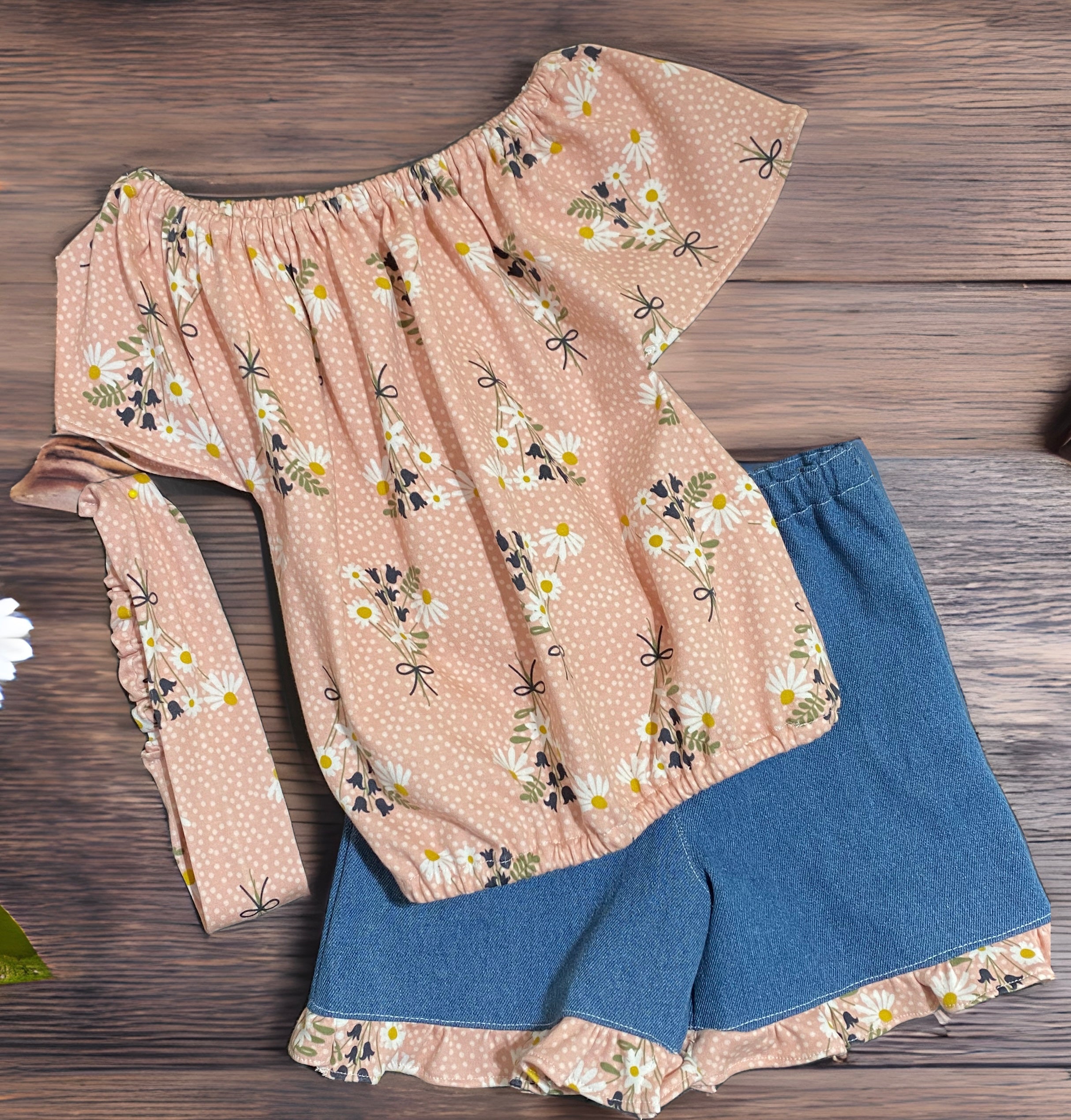 Peach Daisy Top & Denim Short Set